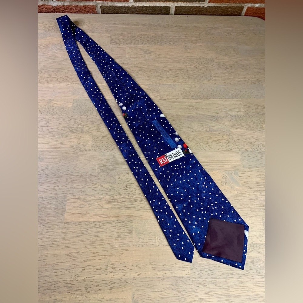 RM Holidays Tie "Big Polar Bear"‎ Design Silk Blue White Green Red - Picture 2 of 5